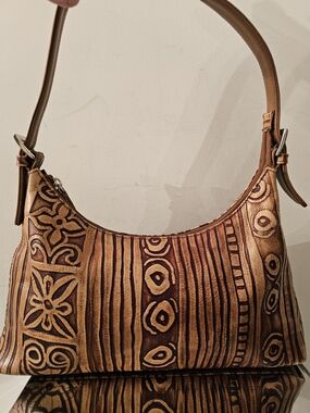 Danier Two-Tone Brown Carved Leather Shoulder Bag